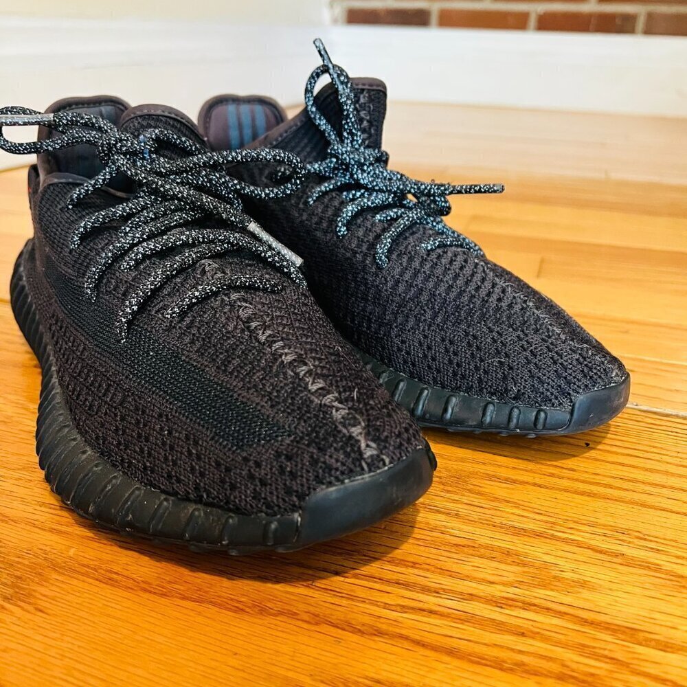 Authentic Adidas Yeezy Boost 350 V2 'Black Reflective' Size 8 - Picture 6 of 15